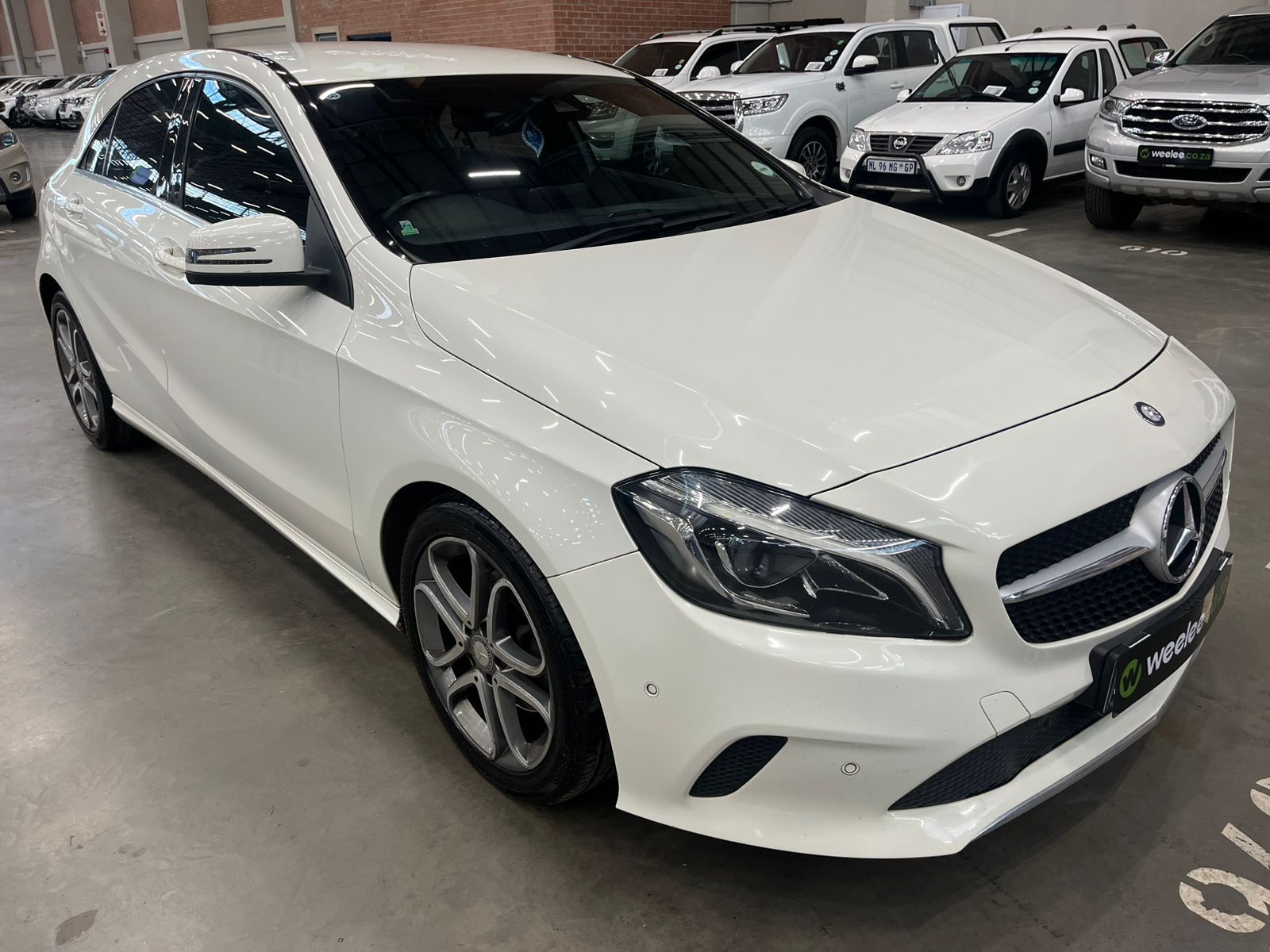 MERCEDES-BENZ A CLASS A 220d URBAN A/T